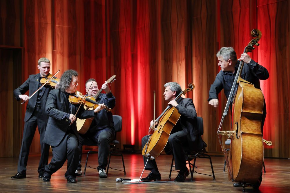 Jozsef Lendvay und die Würth Philharmoniker © Ufuk Arslan